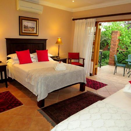 Camelia Guest House Bloemfontein Buitenkant foto