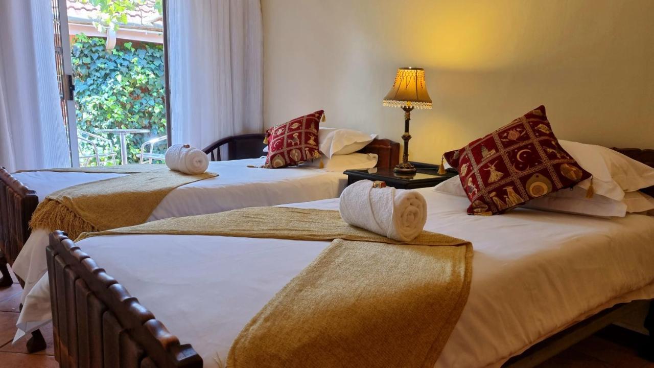 Camelia Guest House Bloemfontein Buitenkant foto