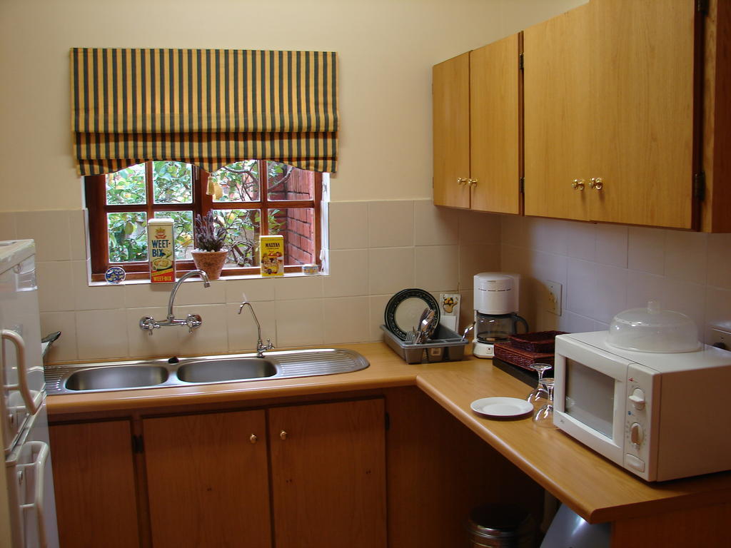 Camelia Guest House Bloemfontein Buitenkant foto