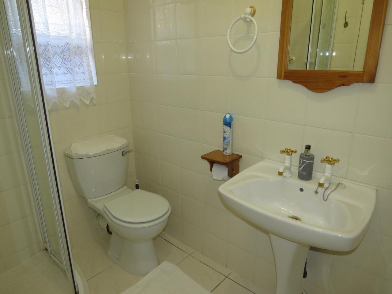 Camelia Guest House Bloemfontein Buitenkant foto